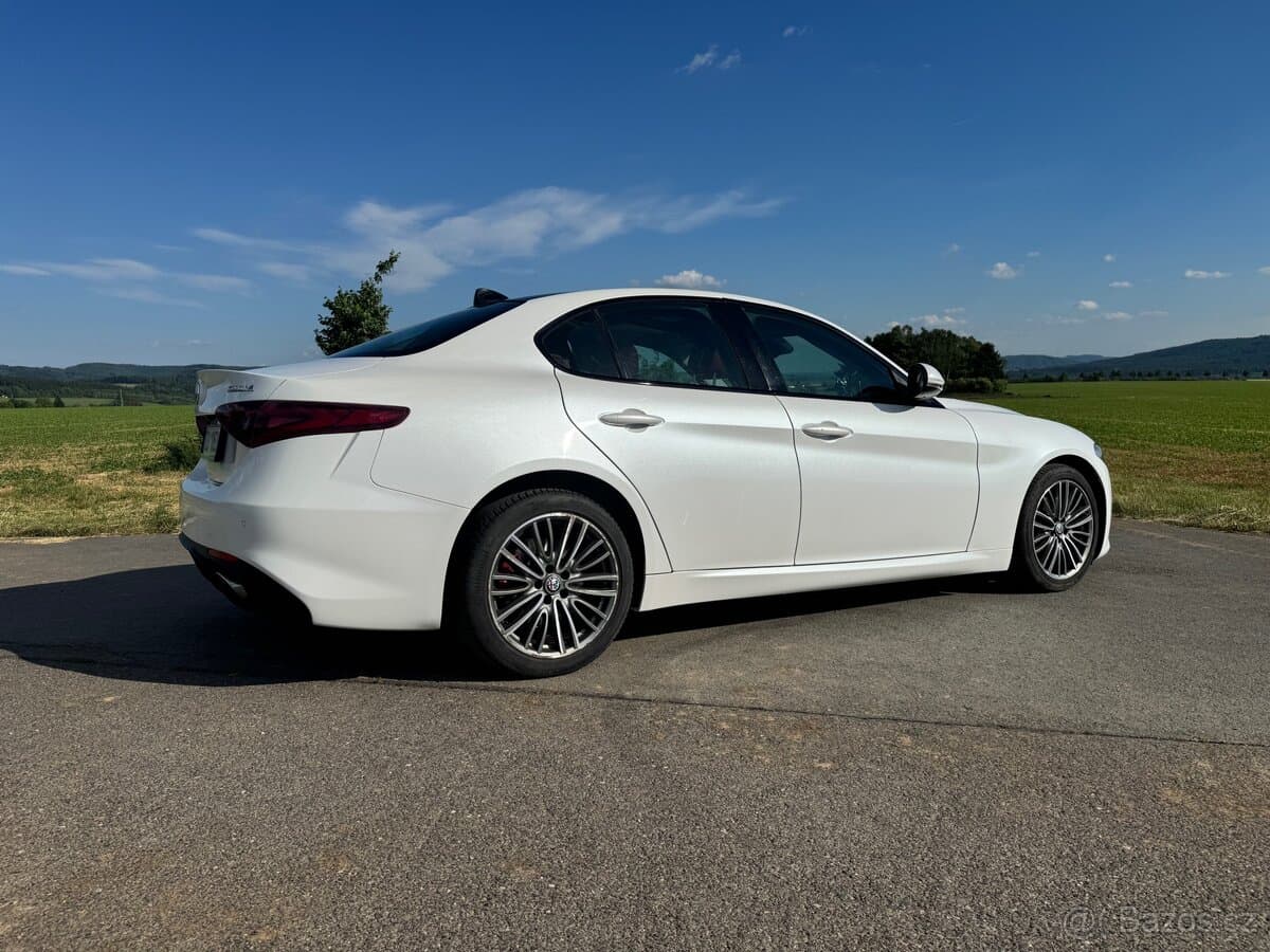 2018 Alfa Romeo GIULIA - 3