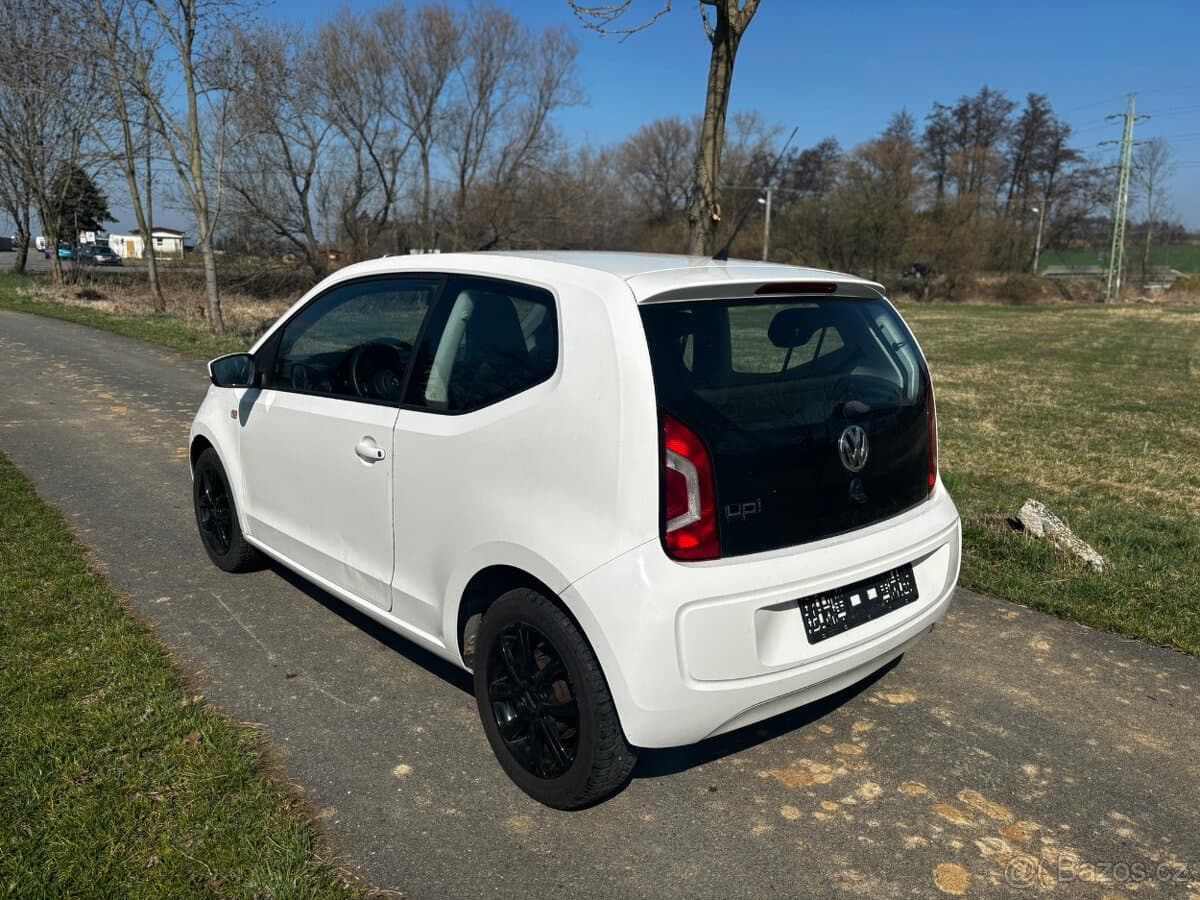 2016 Volkswagen UP! - 3