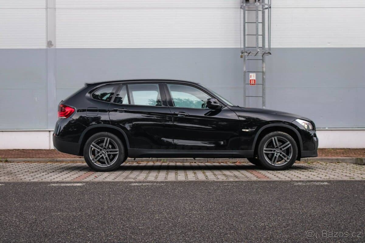 2010 BMW X1 - 3