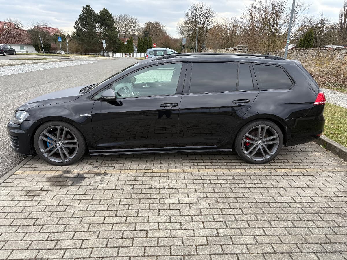Volkswagen GOLF - 3