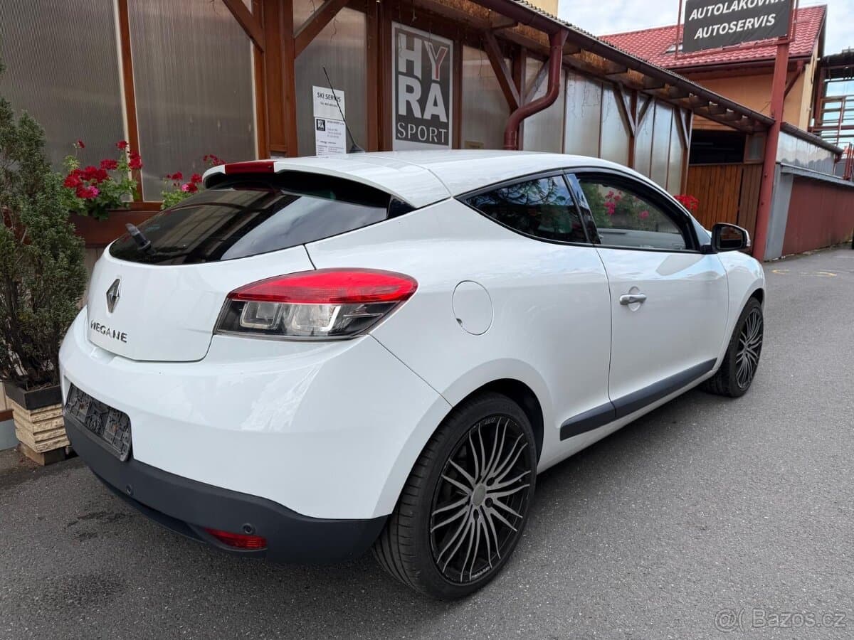 2011 Renault MEGANE - 3