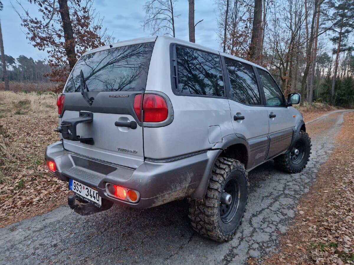 2002 Nissan TERRANO - 3