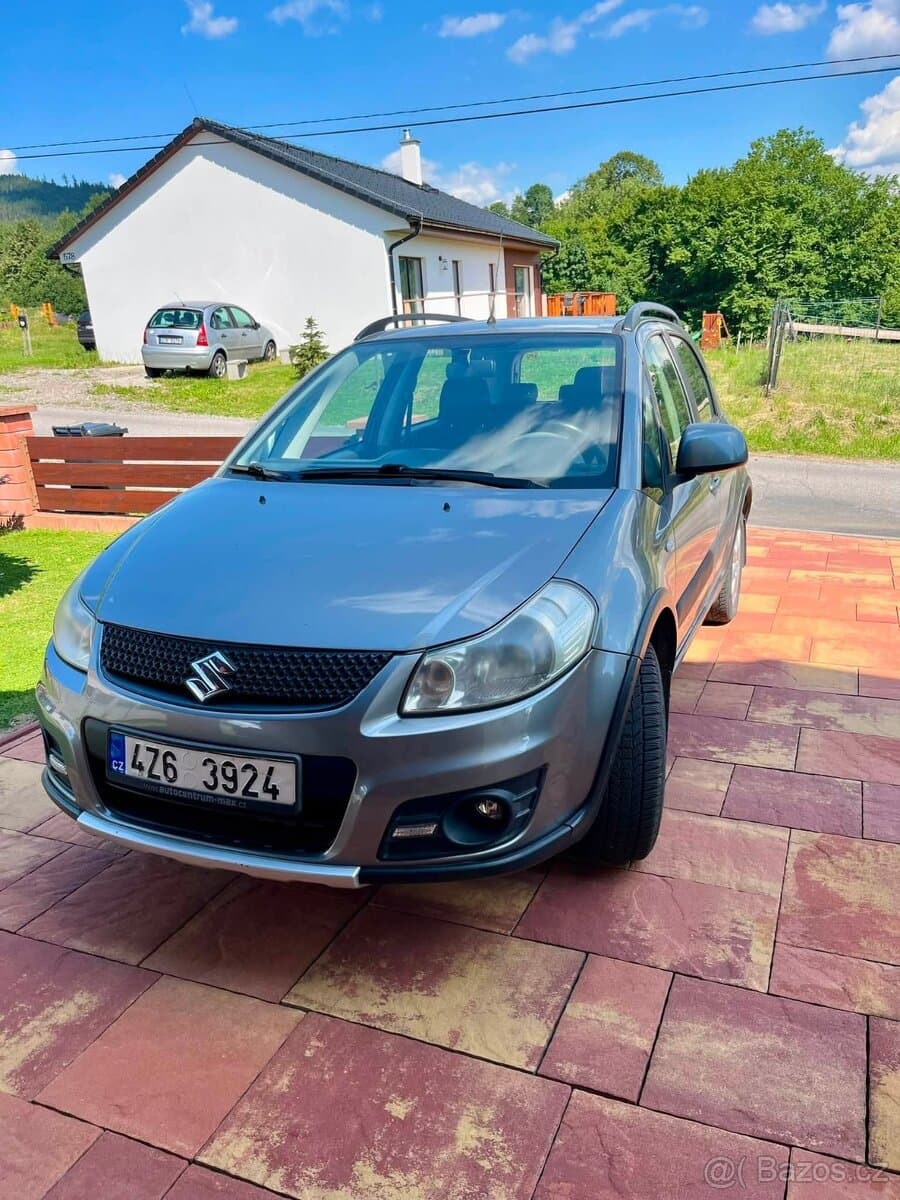2010 Suzuki SX4 - 3