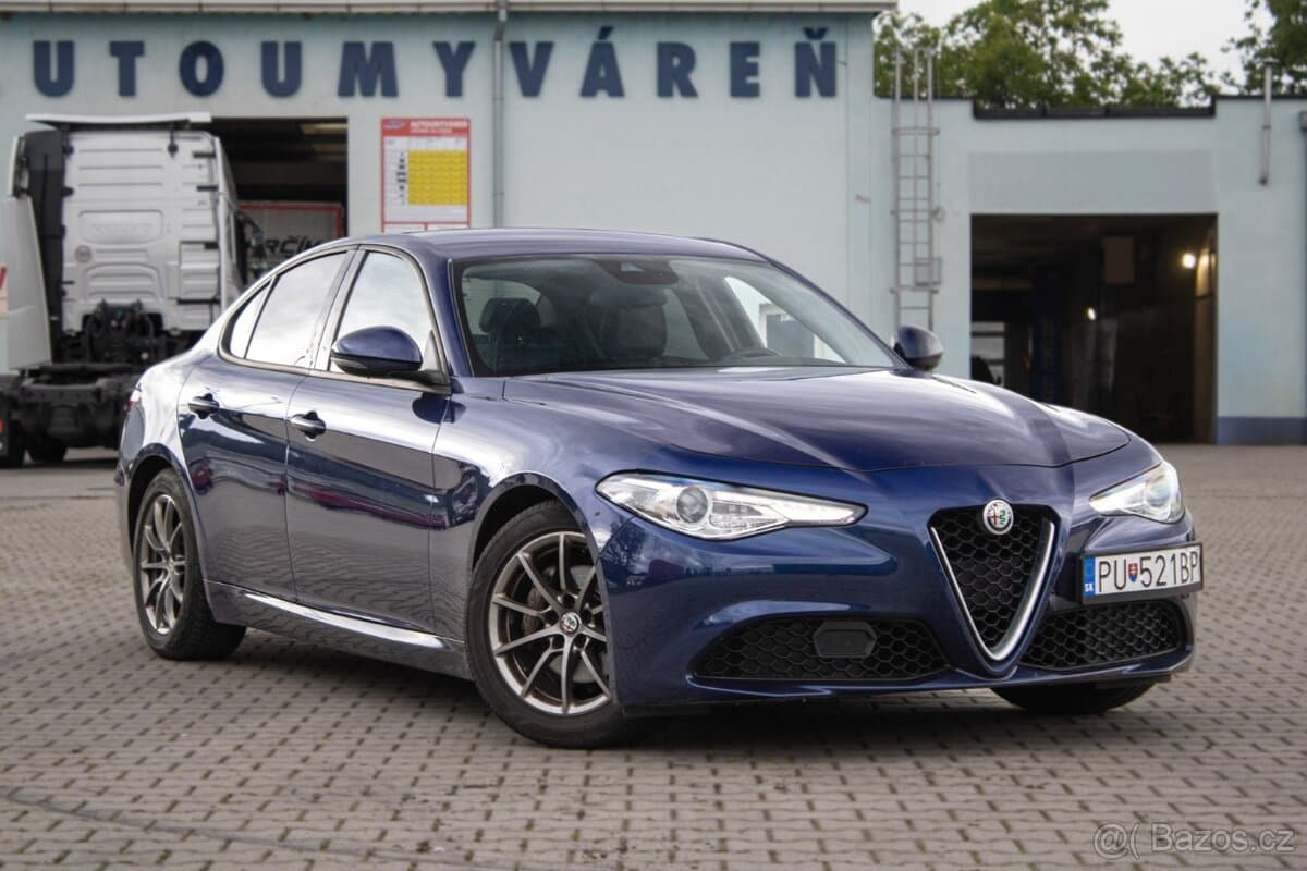 2017 Alfa Romeo GIULIA - 3