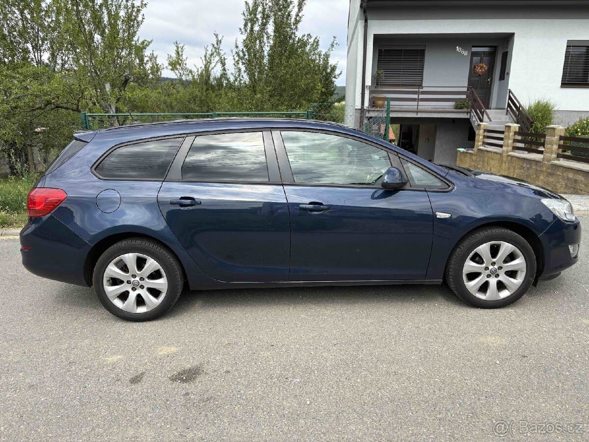 2012 Opel ASTRA - 3