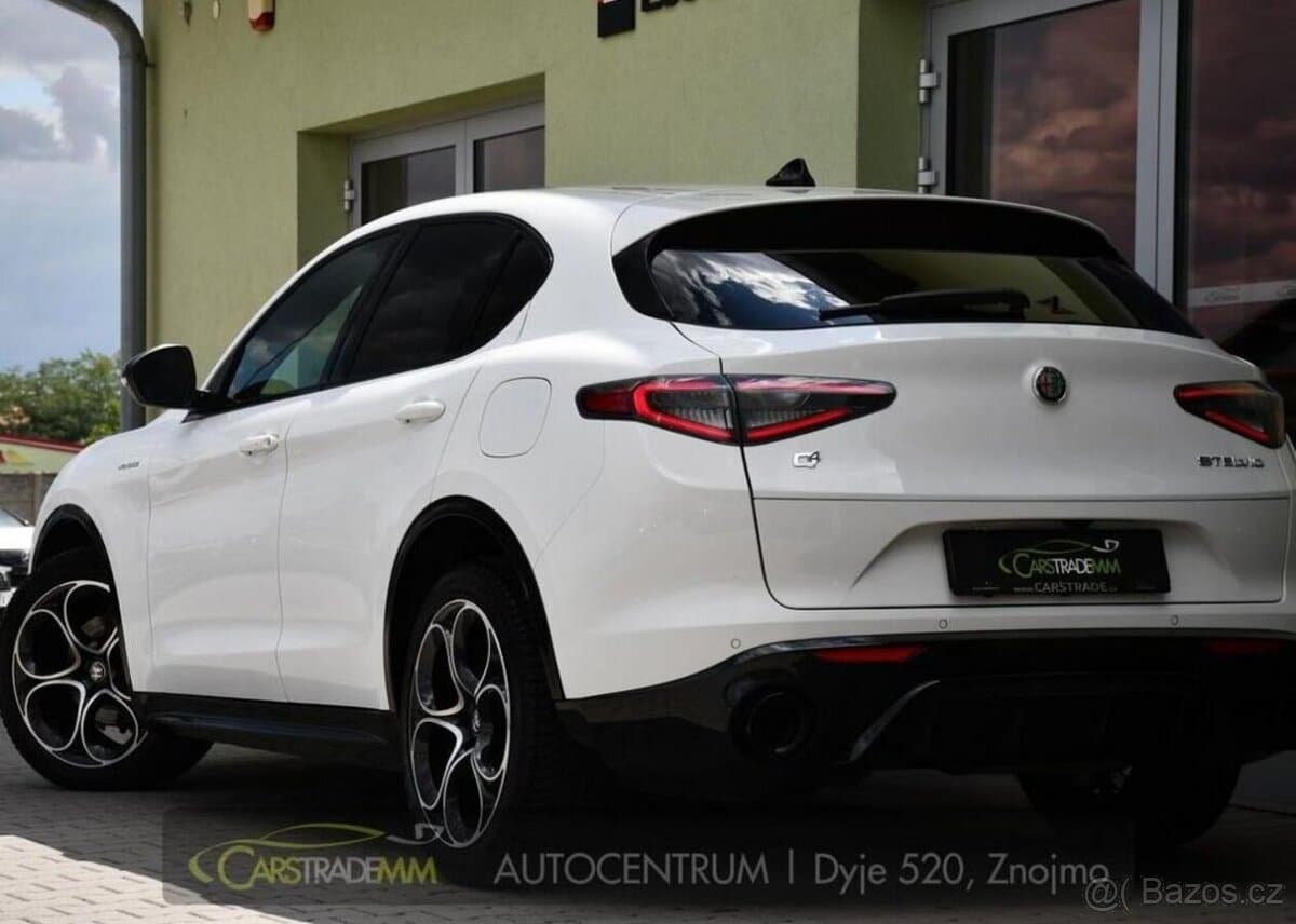 2024 Alfa Romeo STELVIO - 3