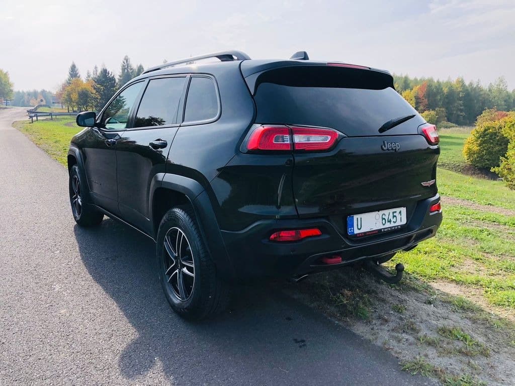 2014 Jeep CHEROKEE - 3