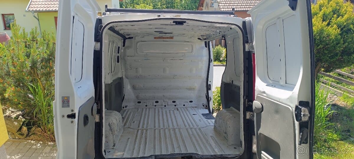 2010 Renault TRAFIC - 3