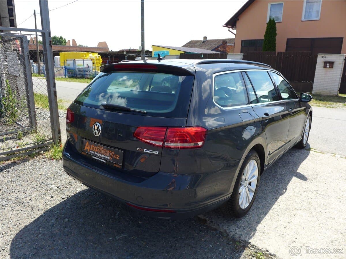 2015 Volkswagen PASSAT - 3