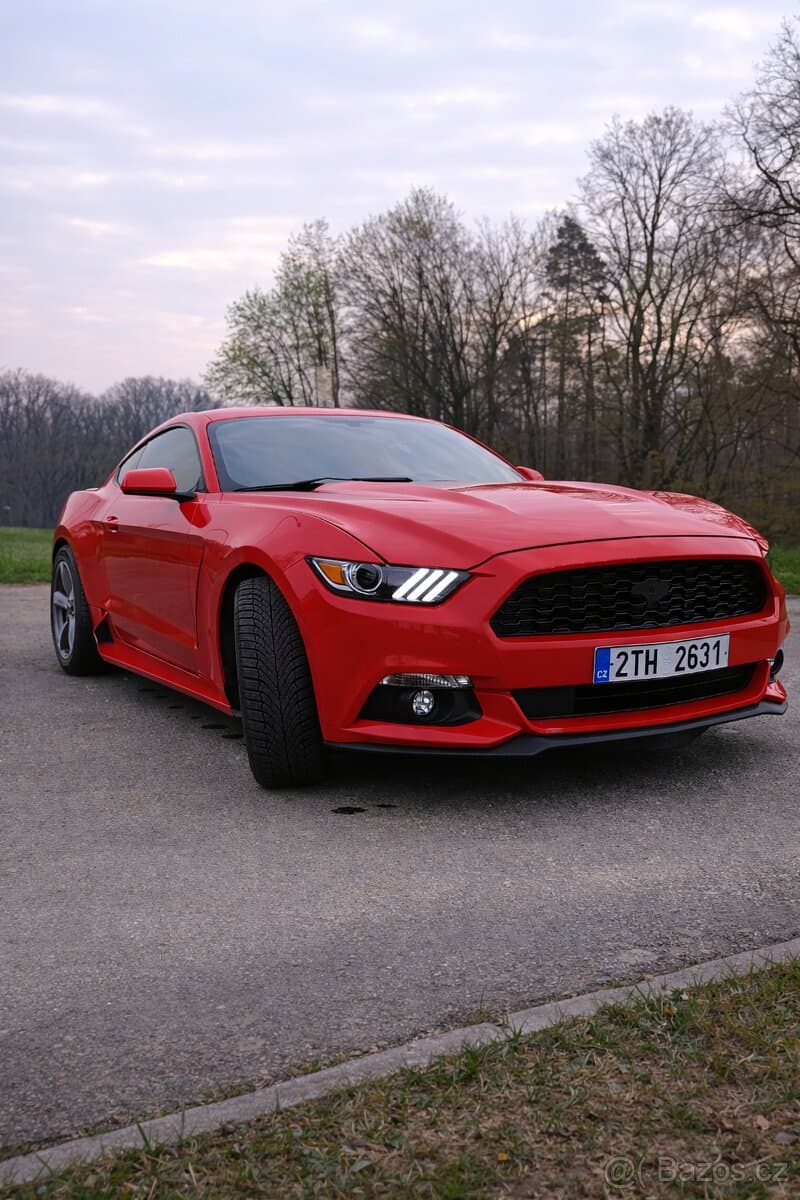 2017 Ford MUSTANG - 3