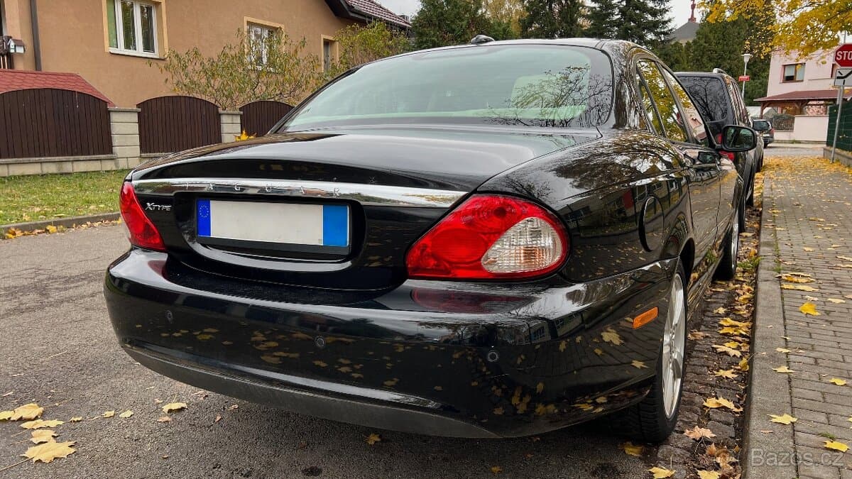 2010 Jaguar X-TYPE - 3