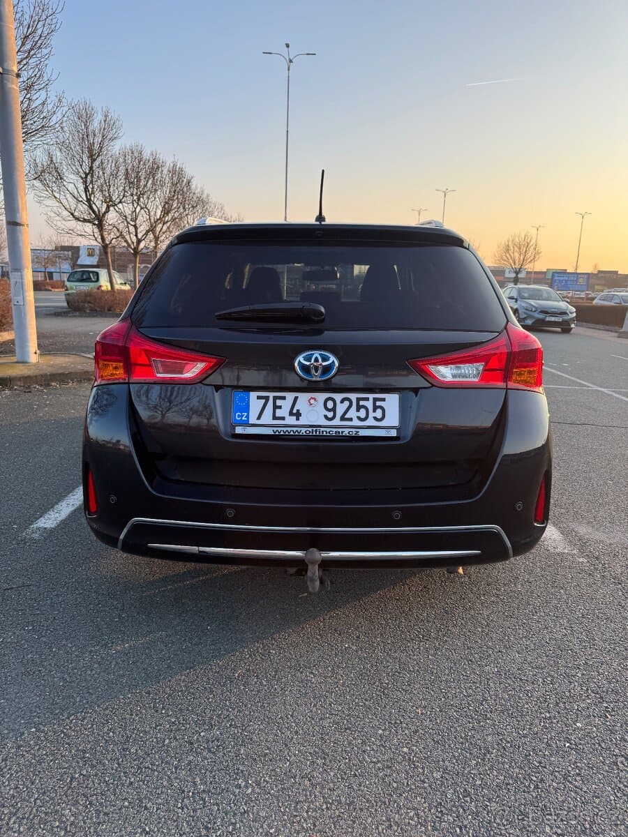 2014 Toyota AURIS - 3