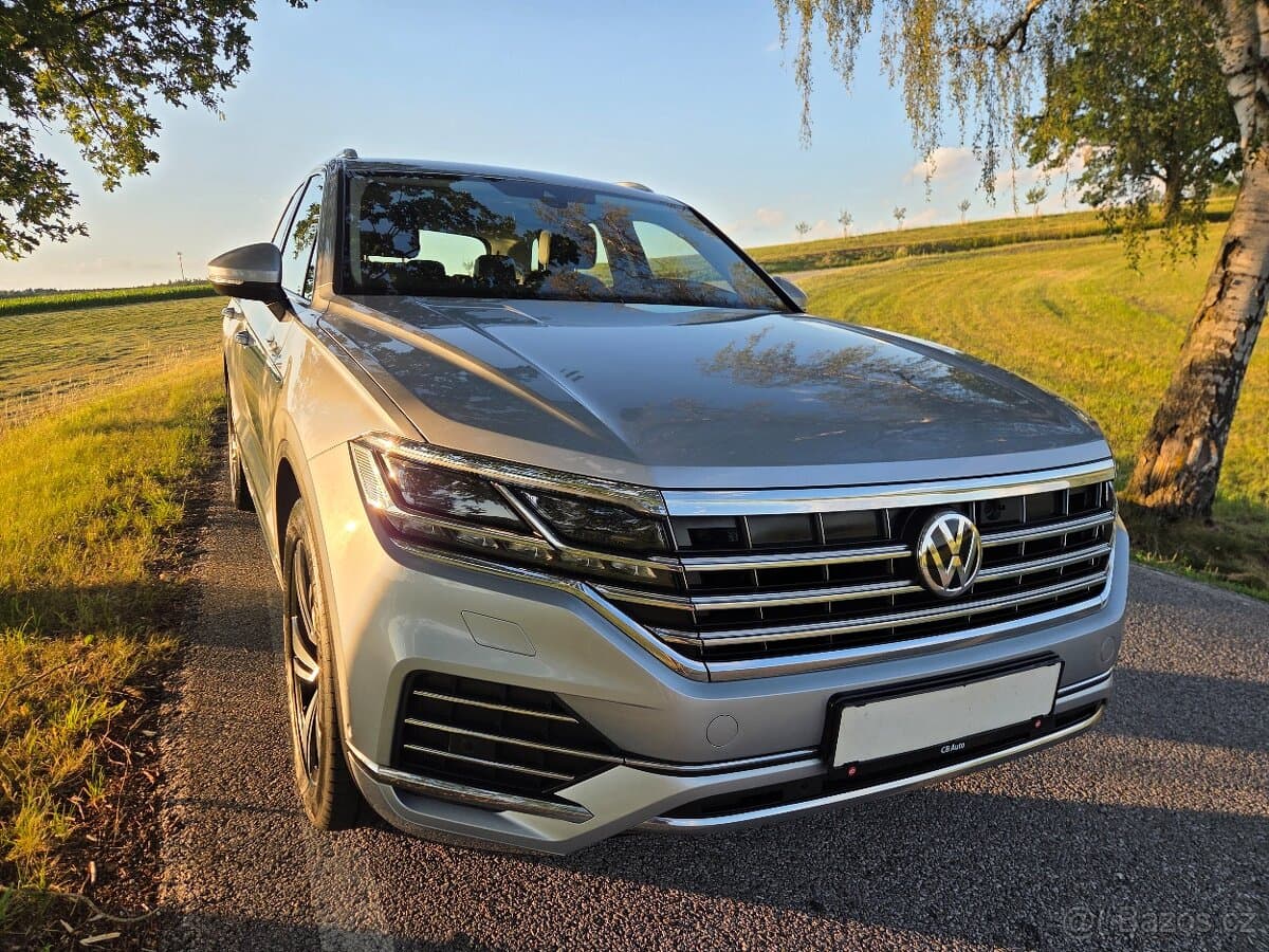 2018 Volkswagen TOUAREG - 3