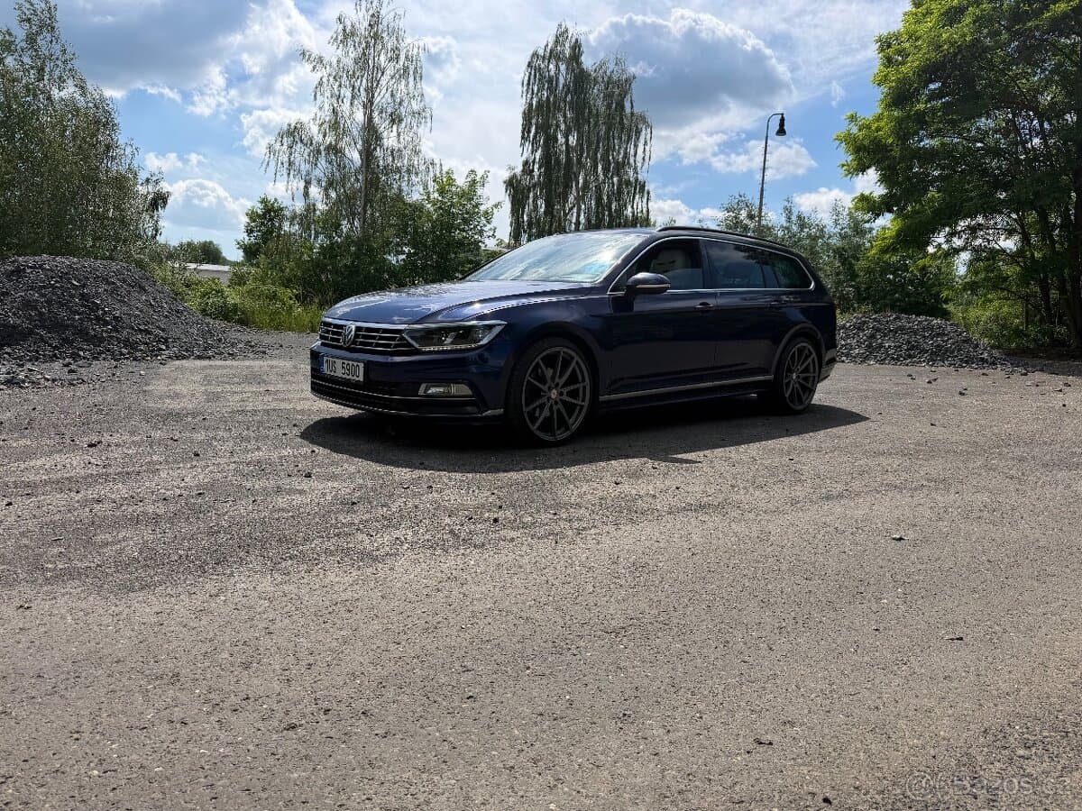 2019 Volkswagen PASSAT - 3