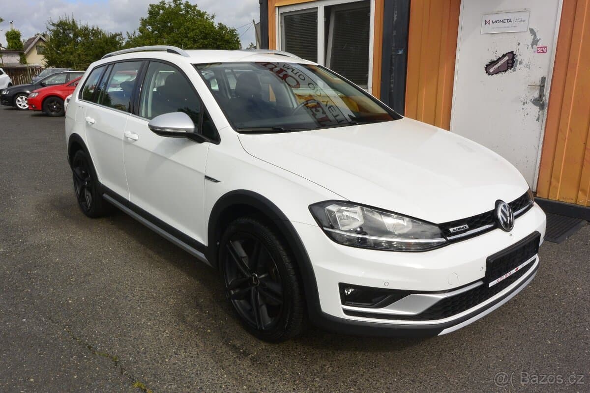 2020 Volkswagen GOLF - 3