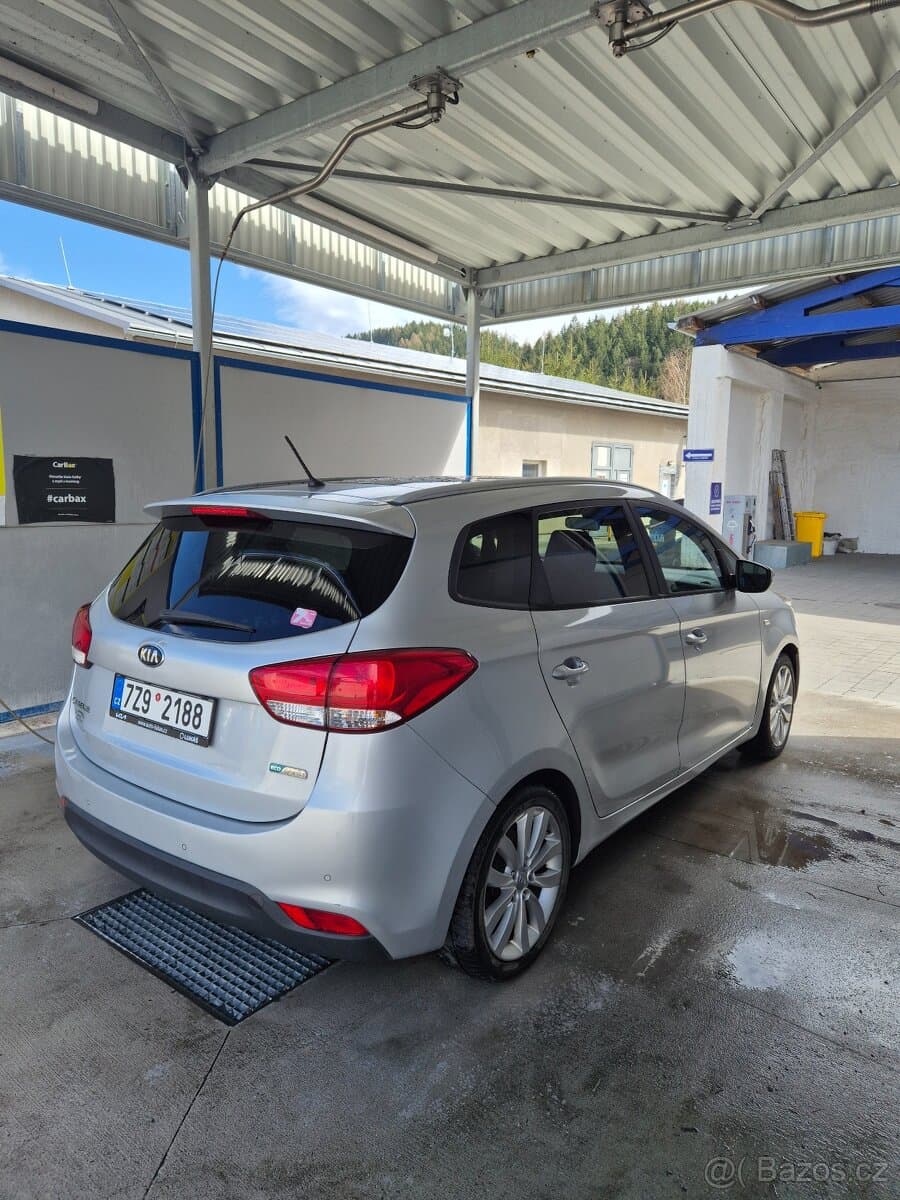 2015 Kia CARENS - 3