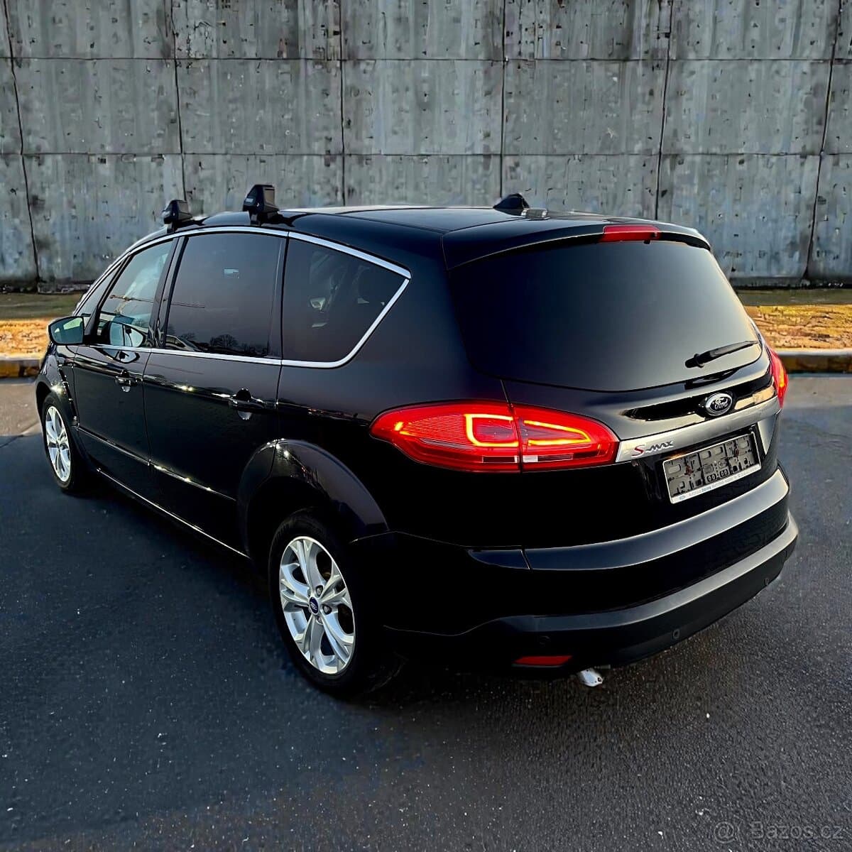 2013 Ford S-MAX - 3