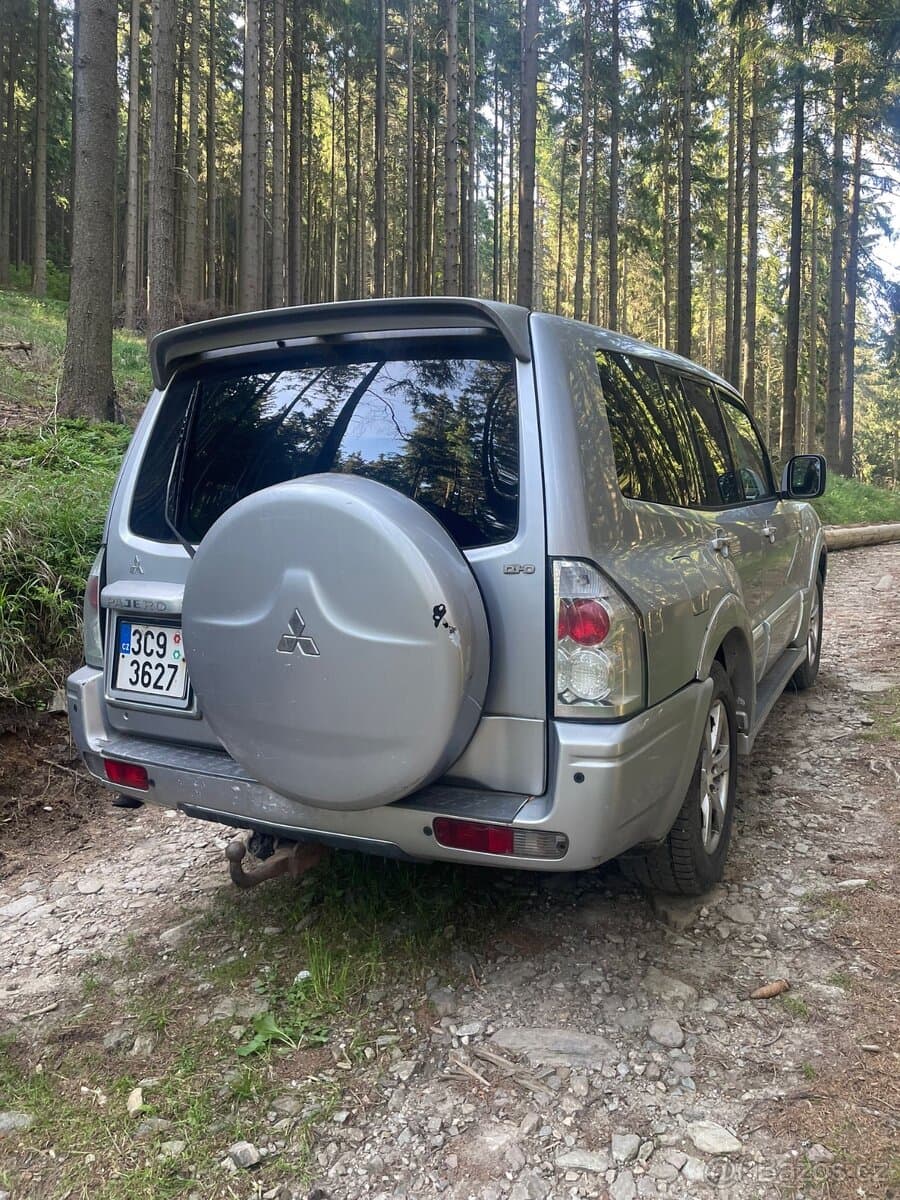 2006 Mitsubishi PAJERO - 3