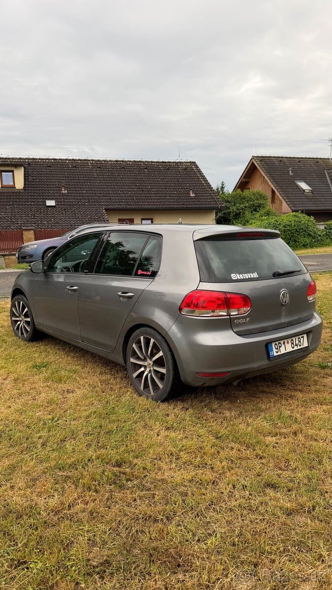 2011 Volkswagen GOLF - 3