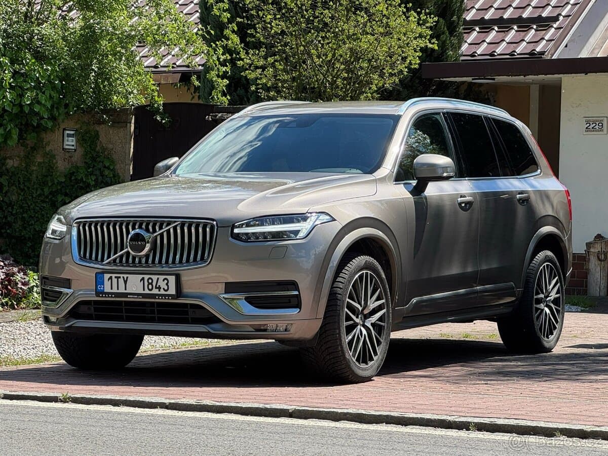 2021 Volvo XC90 - 3