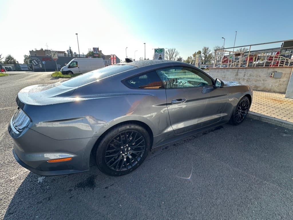 2022 Ford MUSTANG - 3