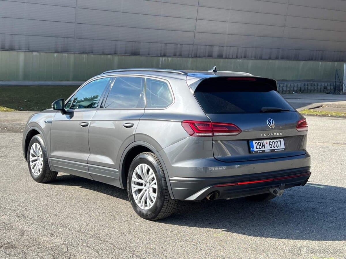 2021 Volkswagen TOUAREG - 3
