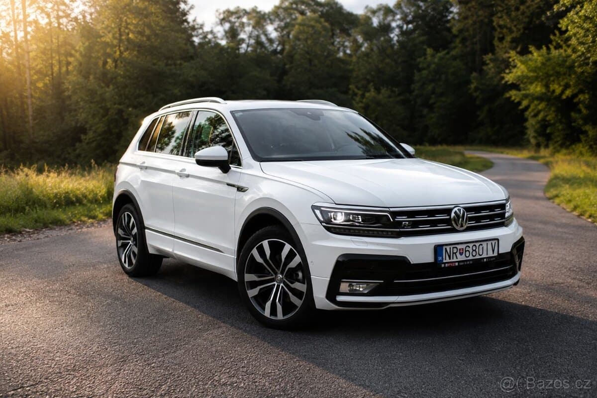 2017 Volkswagen TIGUAN - 3