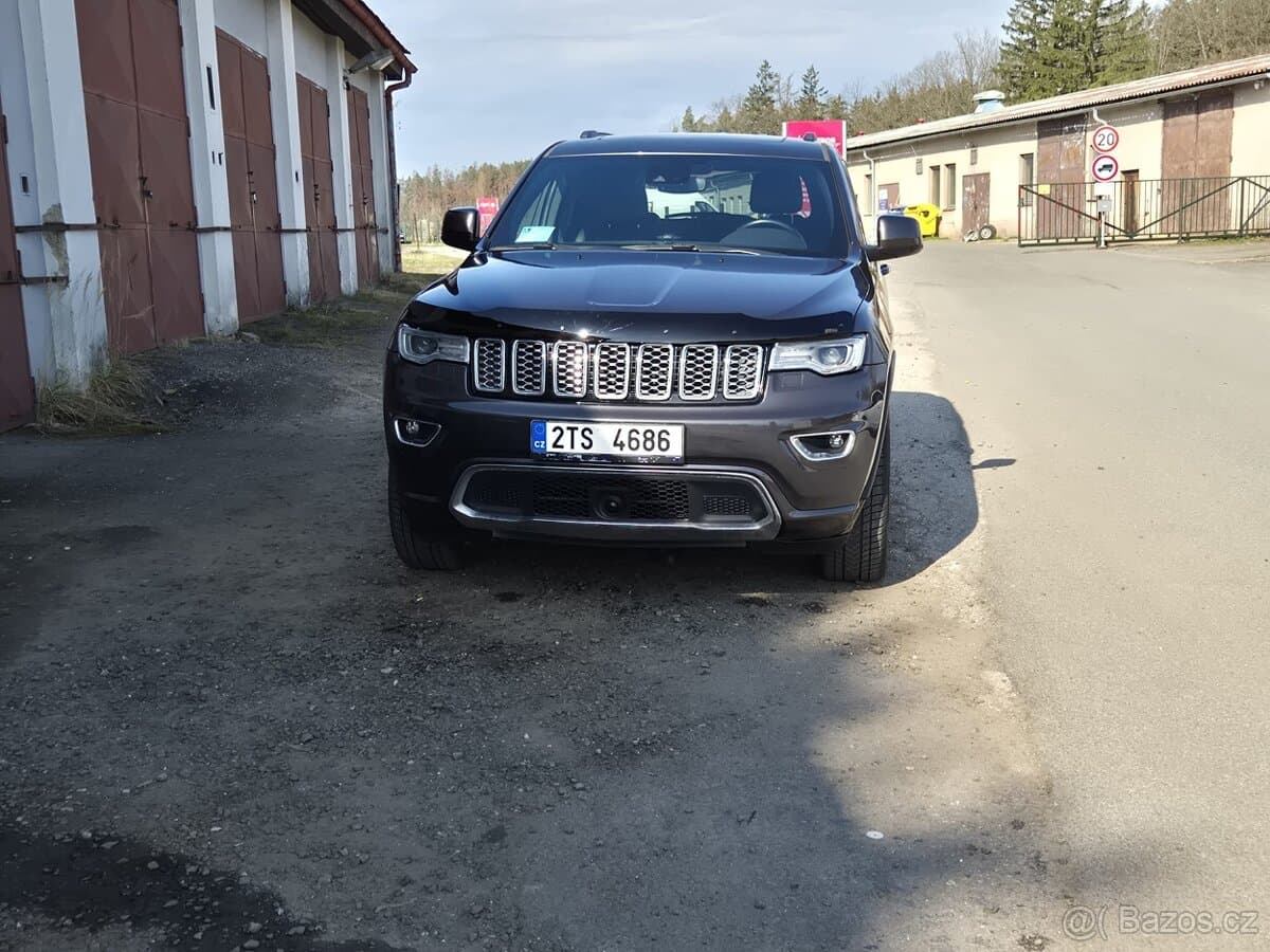 2020 Jeep CHEROKEE - 3