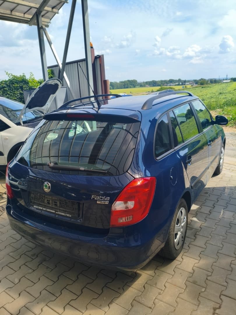 2010 Škoda FABIA - 3