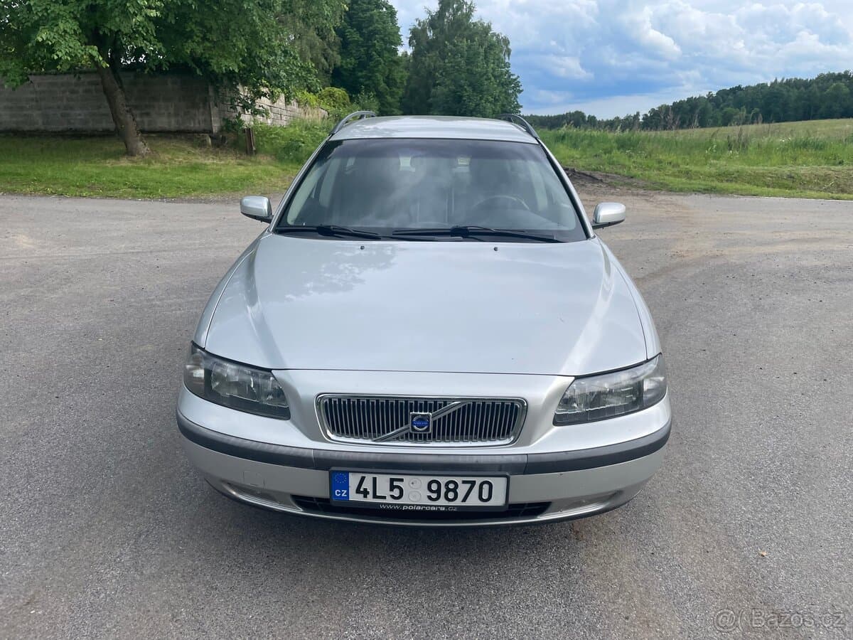 2004 Volvo V70 - 3