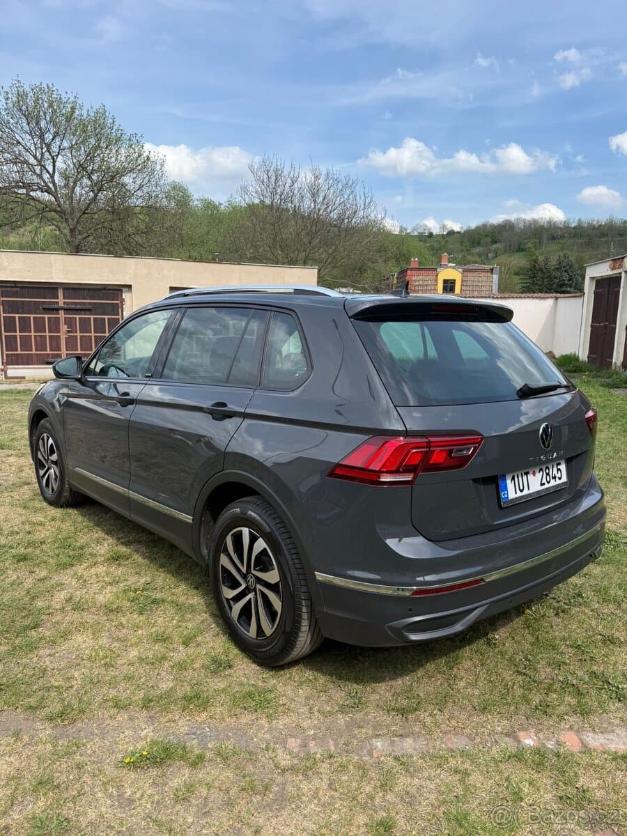 2021 Volkswagen TIGUAN - 3