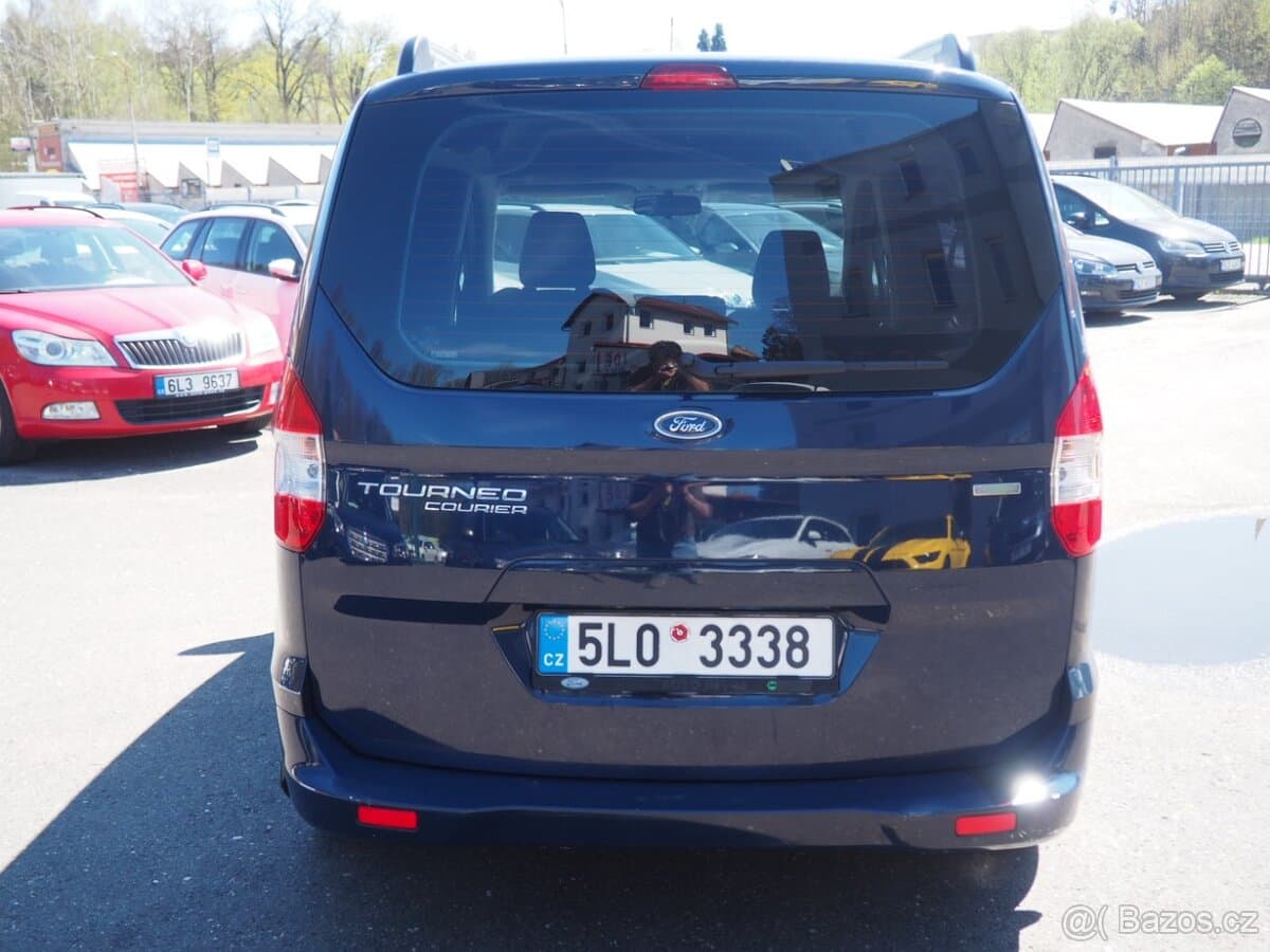 2015 Ford TOURNEO - 3