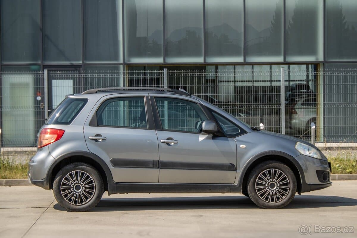 2011 Suzuki SX4 - 3