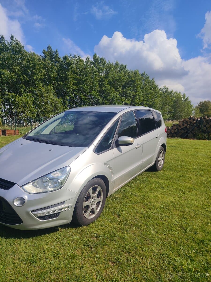 2014 Ford S-MAX - 3