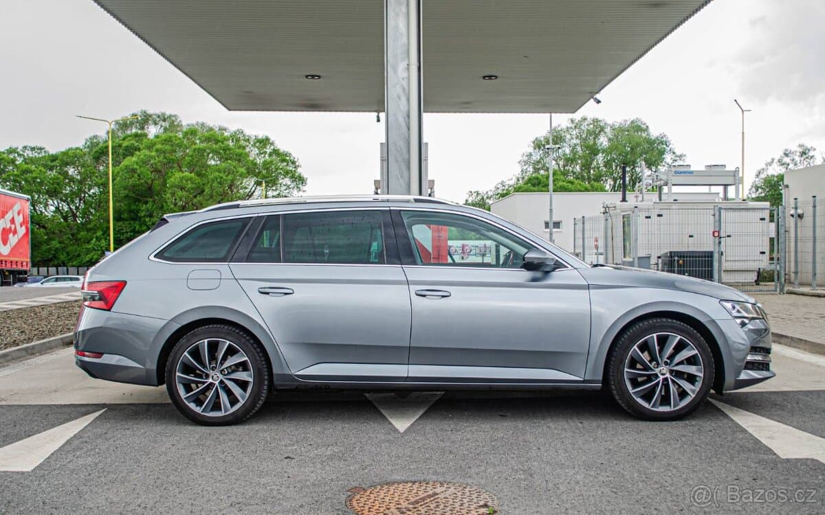 2020 Škoda SUPERB - 3
