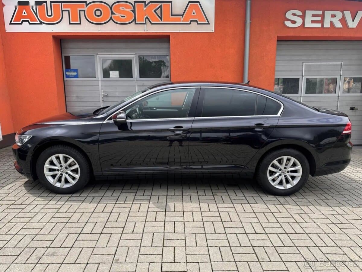 2015 Volkswagen PASSAT - 3