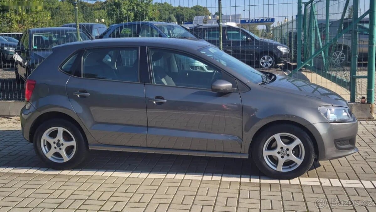 2012 Volkswagen POLO - 3