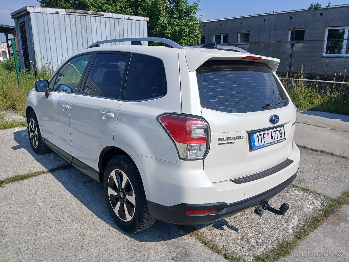 2017 Subaru FORESTER - 3