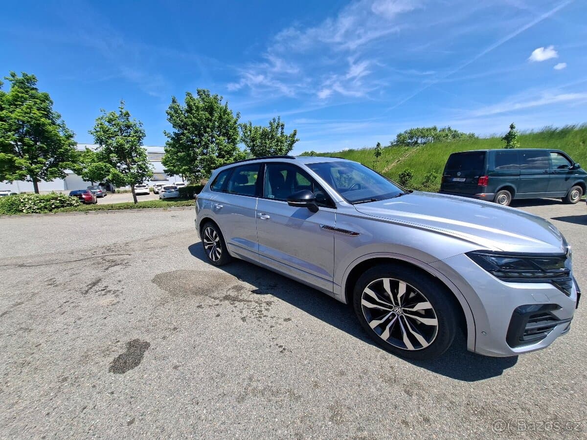 2019 Volkswagen TOUAREG - 3