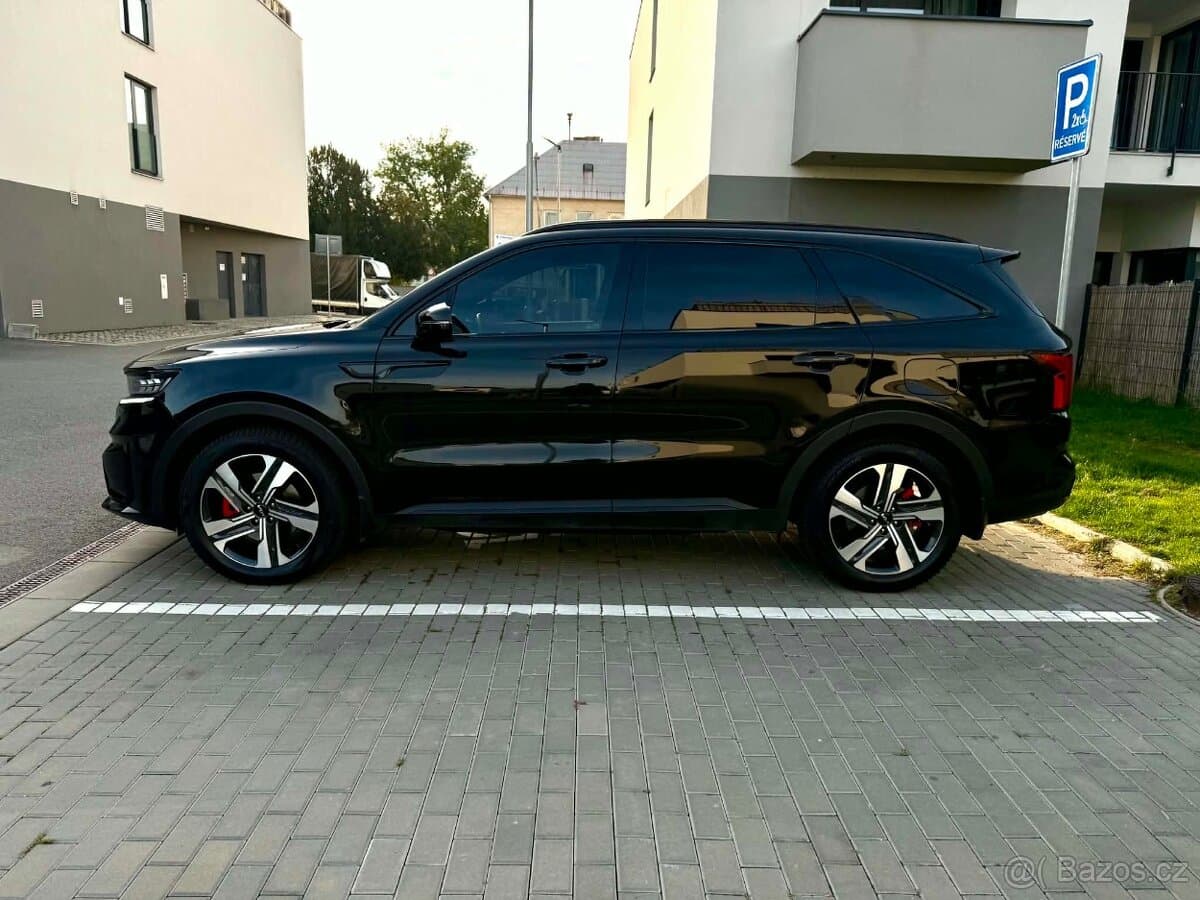 2023 Kia SORENTO - 3