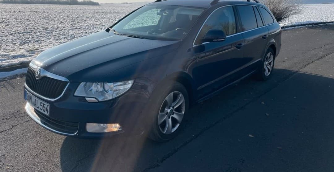 2011 Škoda SUPERB - 3