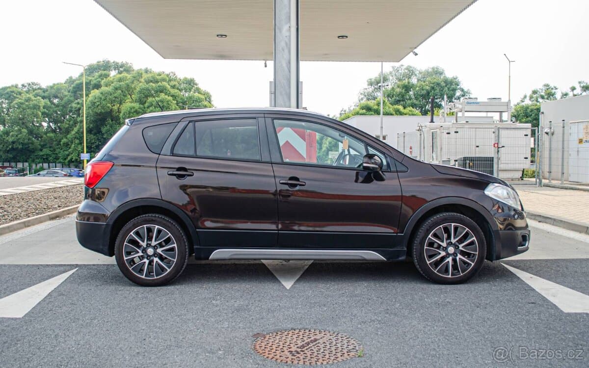 2013 Suzuki S-CROSS - 3