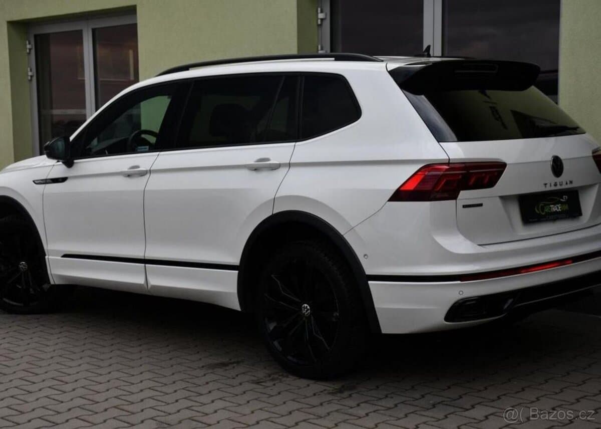 2023 Volkswagen TIGUAN - 3