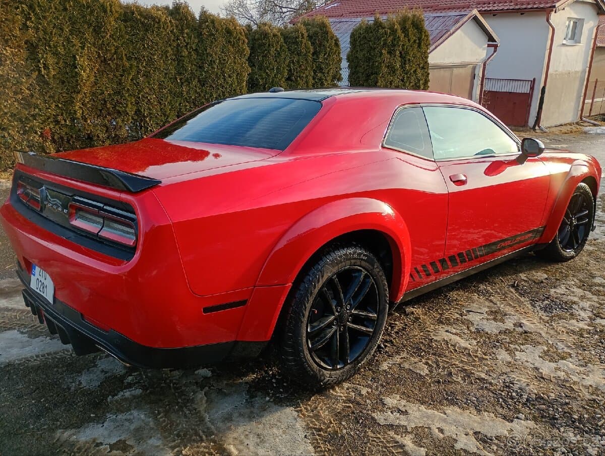 2019 Dodge CHALLENGER - 3