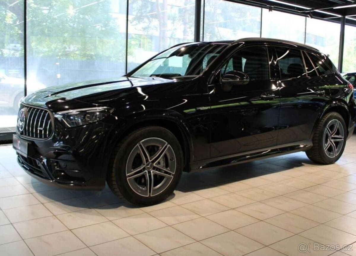 2025 Mercedes-Benz GLC - 3