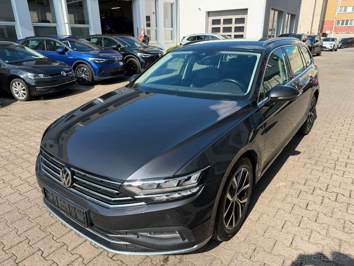 2020 Volkswagen PASSAT - 3