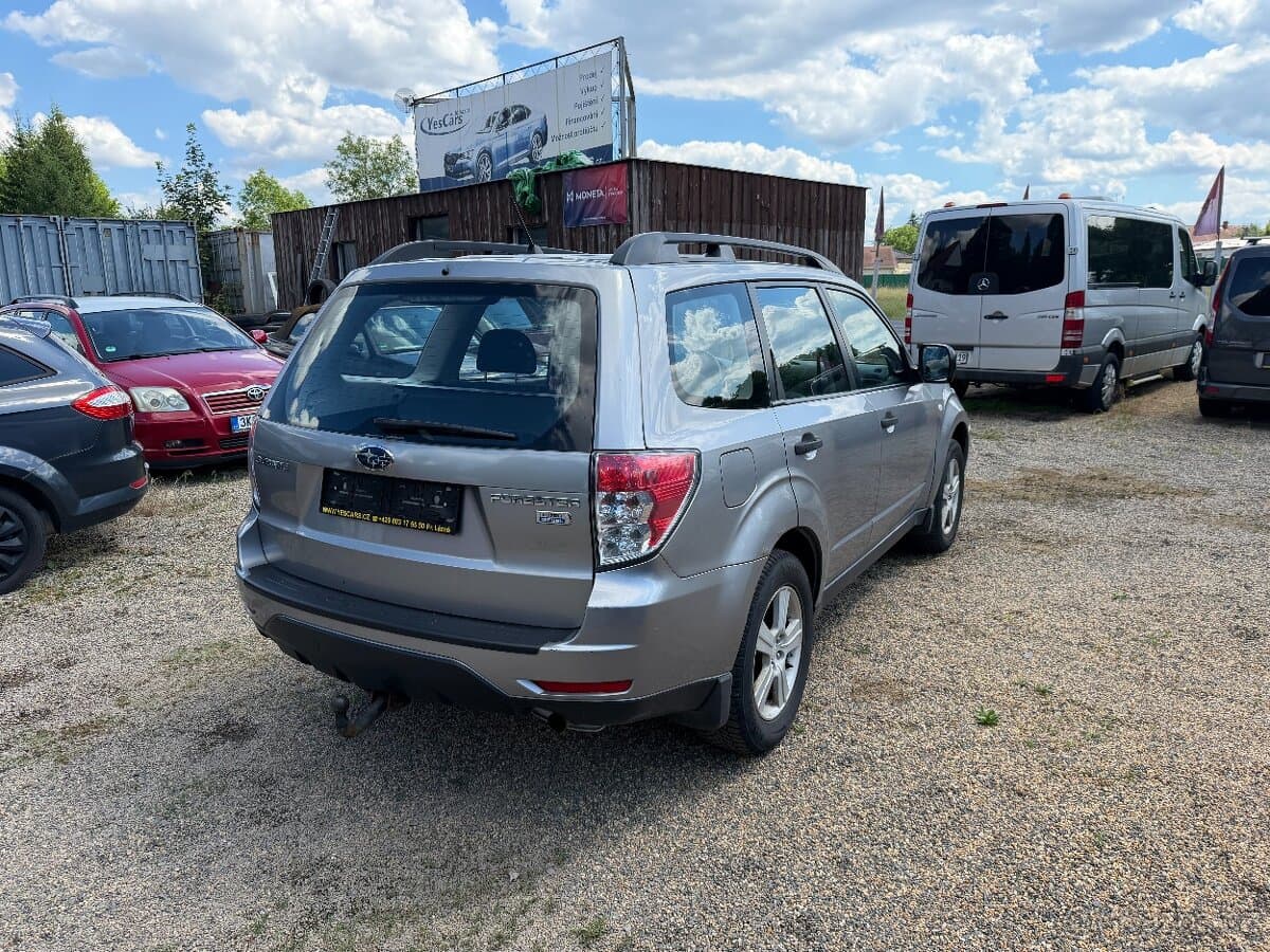 2011 Subaru FORESTER - 3