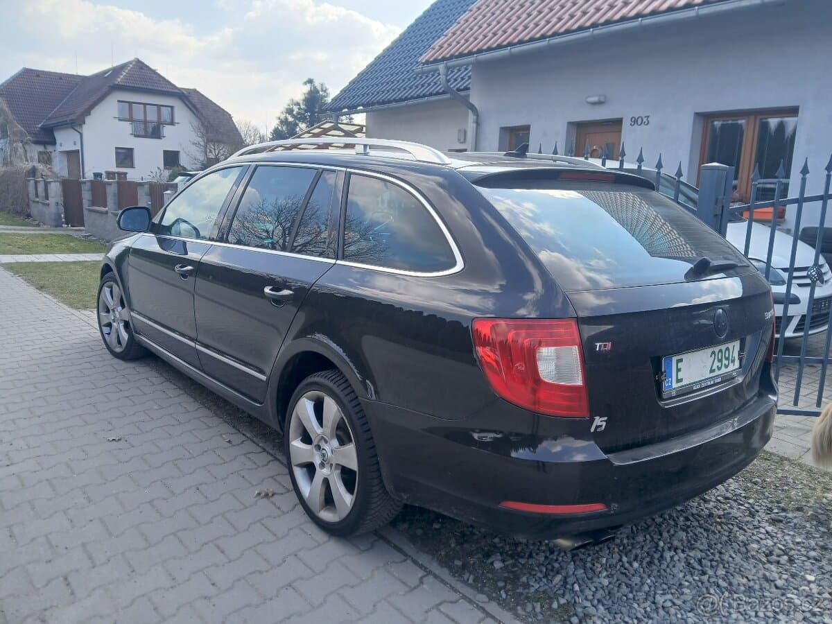 2011 Škoda SUPERB - 3