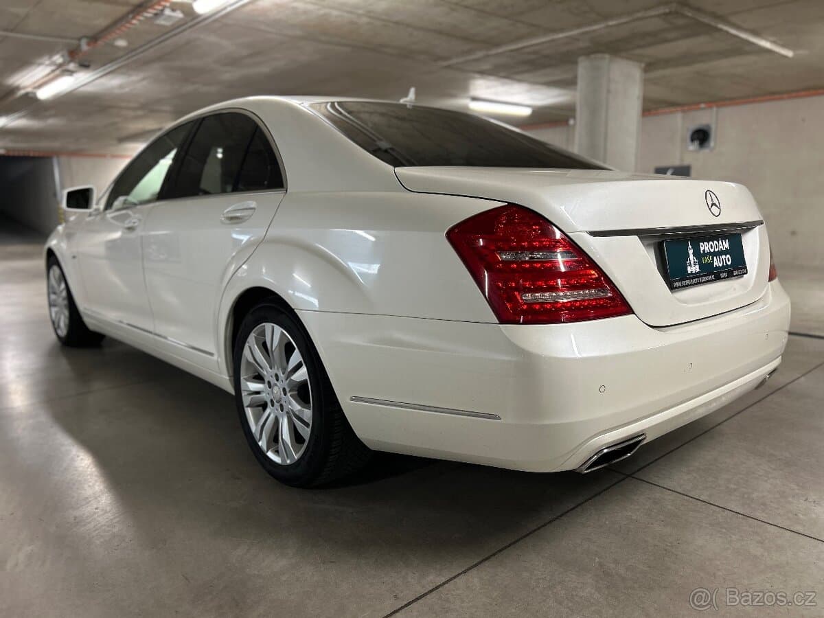 2009 Mercedes-Benz S-CLASS - 3