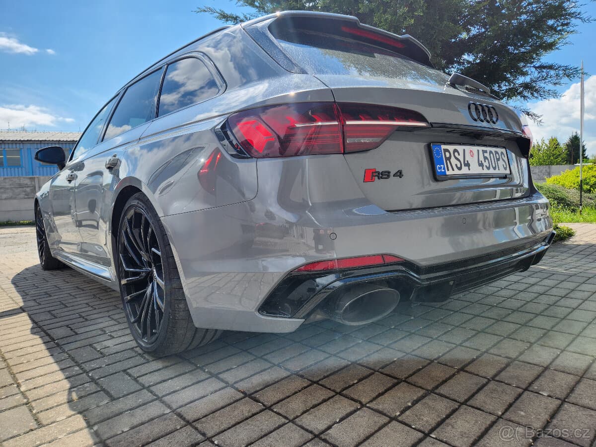 2022 Audi RS4 - 3